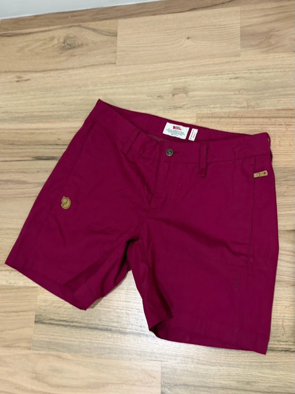 Fjallraven Women's Chinos in Magenta